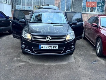 Авто Volkswagen Tiguan 2012 № 8843507