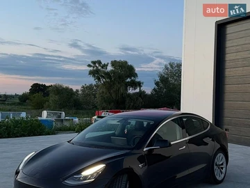 Авто Tesla Model 3 2018 № 8843653