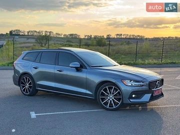 Авто Volvo V60 2019 № 8843718