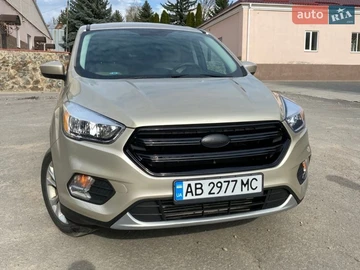 Авто Ford Escape 2017 № 8844240