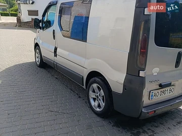 Авто Opel Vivaro 2004 № 8844421