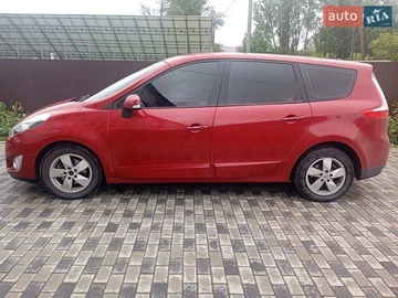 Авто Renault Scenic 2011 № 8844520