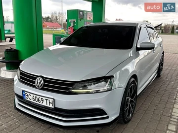 Авто Volkswagen Jetta 2017 № 8844524