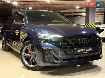 Авто Audi Q8 2024 № 8844725