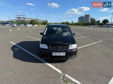 Авто Volkswagen Touran 2004 № 8844749