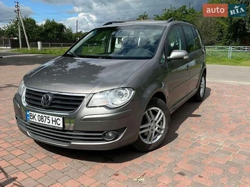 Авто Volkswagen Touran 2007 № 8844876
