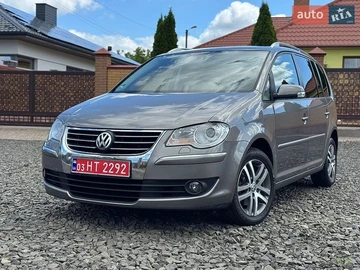 Авто Volkswagen Touran 2008 № 8844879