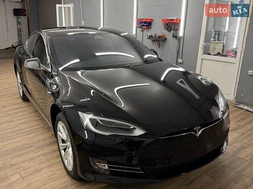 Авто Tesla Model S 2017 № 8845022