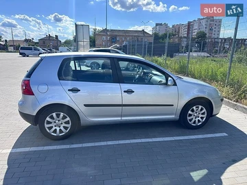 Авто Volkswagen Golf 2003 № 8845240
