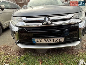 Авто Mitsubishi Outlander 2017 № 8845576