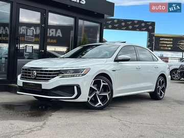Авто Volkswagen Passat 2019 № 8845713