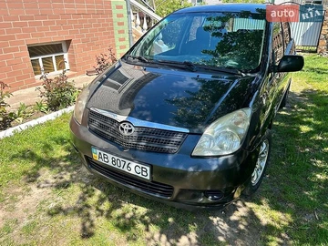 Авто Toyota Corolla Verso 2002 № 8845918