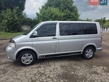 Авто Volkswagen Transporter 2009 № 8846001