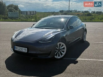 Авто Tesla Model 3 2022 № 8846298