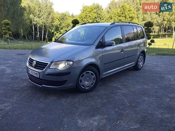 Авто Volkswagen Touran 2007 № 8846735