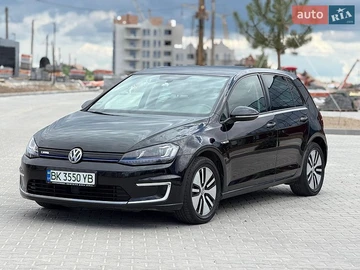 Авто Volkswagen E-Golf 2014 № 8846850