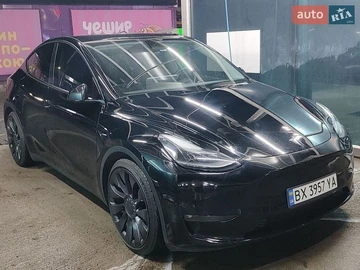 Авто Tesla Model Y 2021 № 8847145
