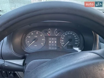 Авто Renault Clio Symbol 2003 № 8847217