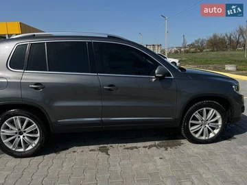 Авто Volkswagen Tiguan 2013 № 8847277