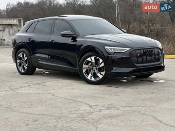 Авто Audi Q7 E-Tron 2020 № 8847565