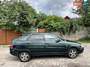 Авто ВАЗ 2112 2002 № 8847603