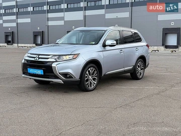 Авто Mitsubishi Outlander 2017 № 8847843