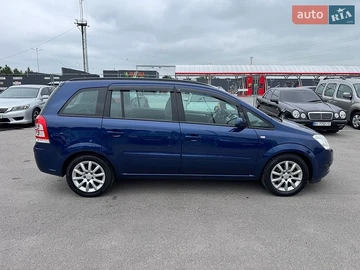 Авто Opel Zafira 2009 № 8848064
