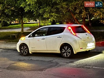 Авто Nissan Leaf 2013 № 8848169