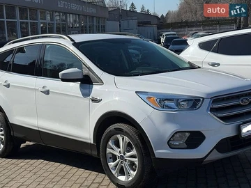 Авто Ford Escape 2018 № 8848258