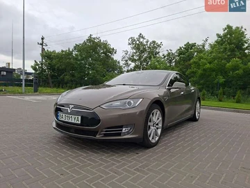 Авто Tesla Model S 2015 № 8848266