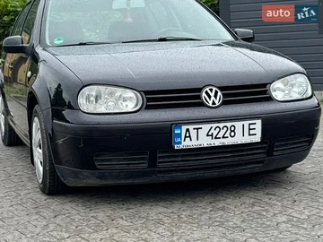 Авто Volkswagen Golf 2000 № 8848905