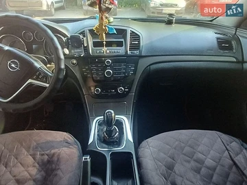 Авто Opel Insignia 2010 № 8849016