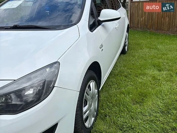 Авто Opel Astra 2013 № 8849018