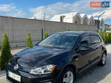Авто Volkswagen E-Golf 2015 № 8849108