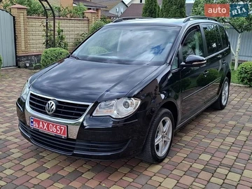 Авто Volkswagen Touran 2010 № 8849117