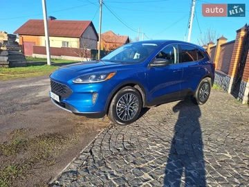 Авто Ford Escape 2022 № 8849351