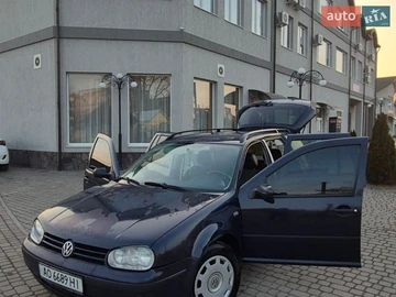 Авто Volkswagen Golf 2003 № 8849461