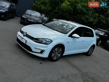 Авто Volkswagen E-Golf 2017 № 8849838