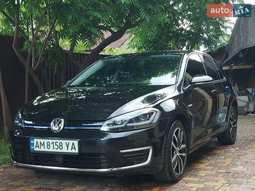 Авто Volkswagen E-Golf 2020 № 8849842