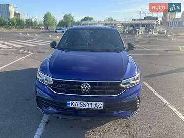 Авто Volkswagen Tiguan 2023 № 8850087