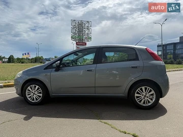 Авто Fiat Grande Punto 2009 № 8850314