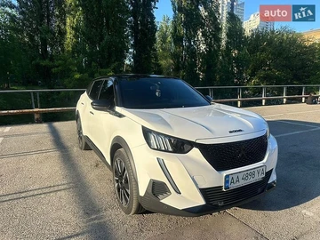 Авто Peugeot E-2008 2020 № 8850842