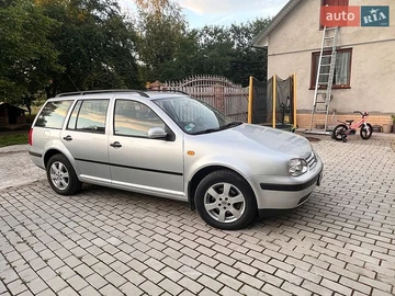 Авто Volkswagen Golf 2001 № 8851153