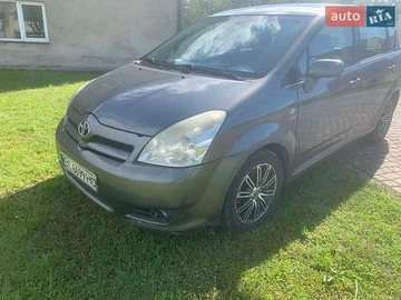 Авто Toyota Corolla Verso 2004 № 8851258