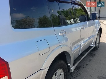 Авто Mitsubishi Pajero Wagon 2004 № 8851431
