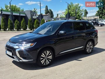 Авто Mitsubishi Outlander 2020 № 8851462