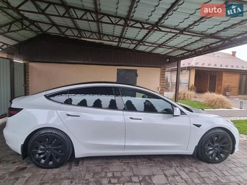 Авто Tesla Model 3 2021 № 8851518
