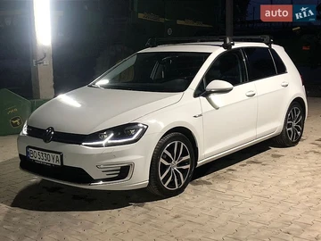 Авто Volkswagen E-Golf 2018 № 8851719