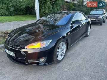 Авто Tesla Model S 2015 № 8852070
