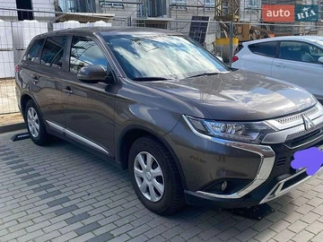 Авто Mitsubishi Outlander 2021 № 8852111